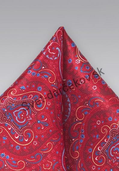 Hodvábna vreckovka červenej farby s modrým ornamentom 